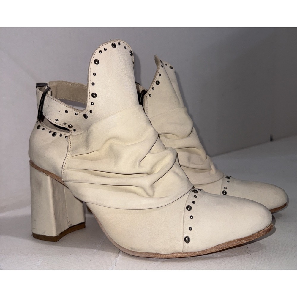 Freebird Distressed Festival Stud Jericho White Leather Boots Ankle Booties 12